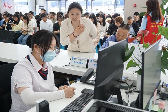 瑞方人力助力武侯區(qū)人力資源市場(chǎng)2024年上半年就業(yè)服務(wù)工作再創(chuàng)新高！ 第2張