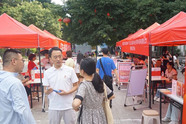 為高校畢業(yè)生搭建就業(yè)“直通車”,瑞方人力“點亮”青年就業(yè)路! 第3張 為高校畢業(yè)生搭建就業(yè)“直通車”,瑞方人力“點亮”青年就業(yè)路! 第3張